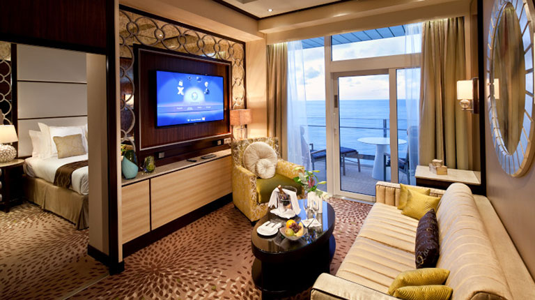 Signature Suite : Celebrity Reflection